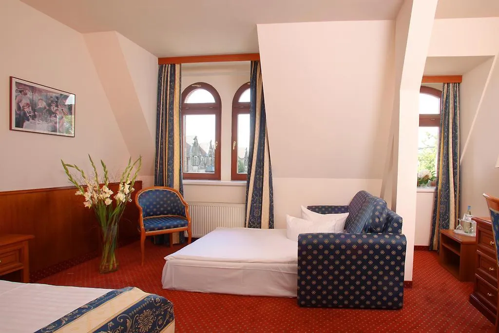 Hotel Artushof Dresden 4*,